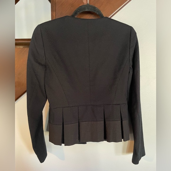 Ann Taylor black peplum blazer size 2 - Picture 3 of 3